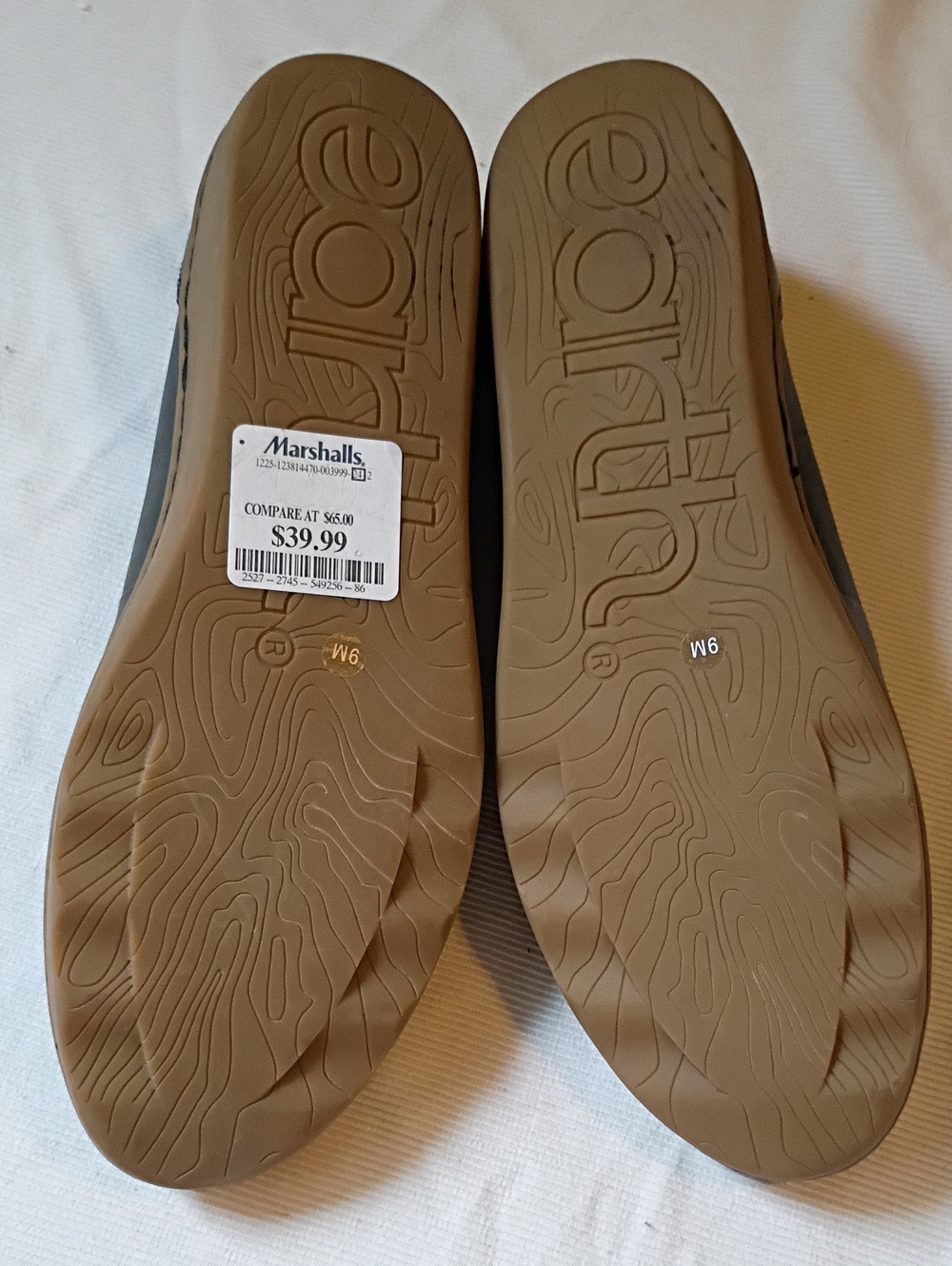New Earth Landen Black Leather Women's Slip-On Flats - Picture 7 of 7